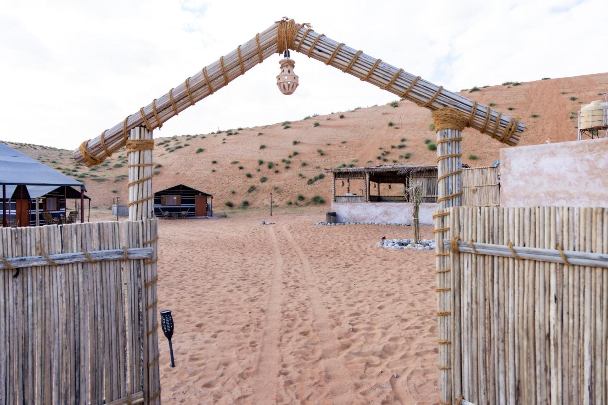 Al Wāşil Delight Desert Camp מראה חיצוני תמונה